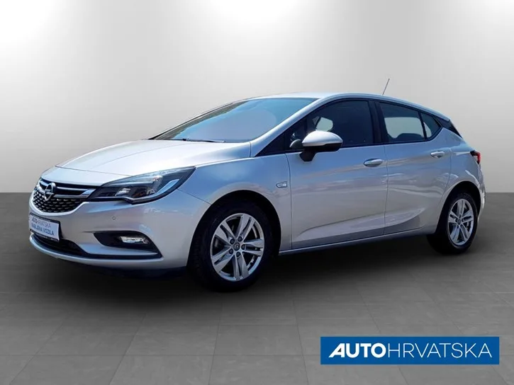 Opel Astra 2019 – fotografija 1