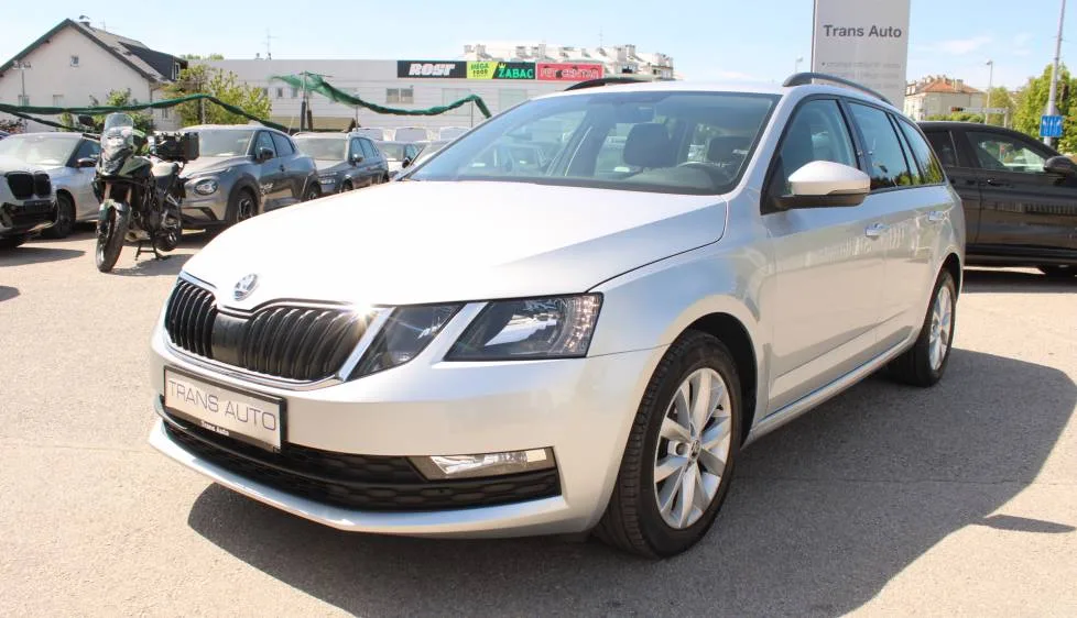Škoda Octavia Combi 2019 – fotografija 1