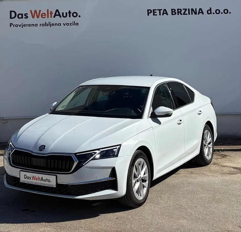 Škoda Octavia 2026: fotografija 1