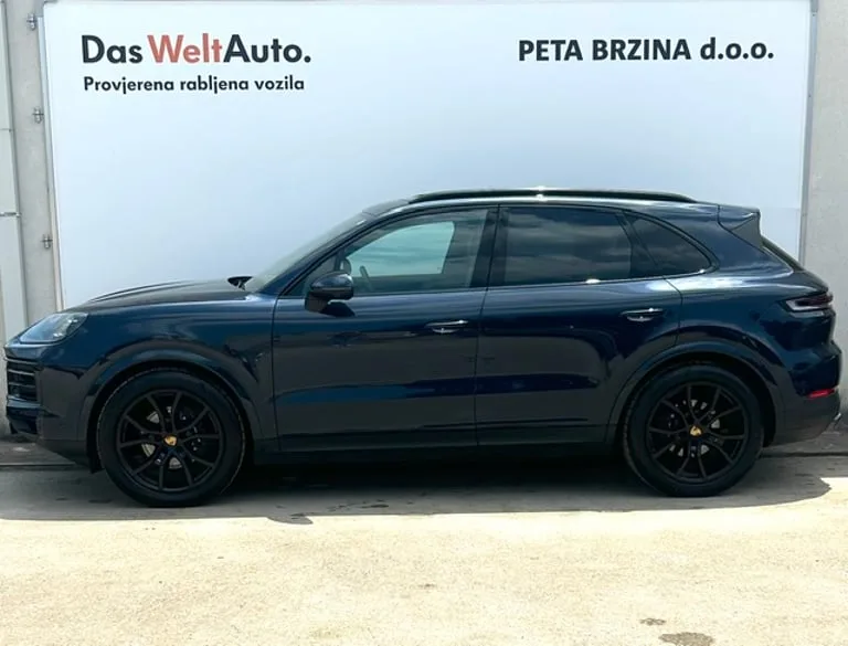 Porsche Cayenne 2025: fotografija 2
