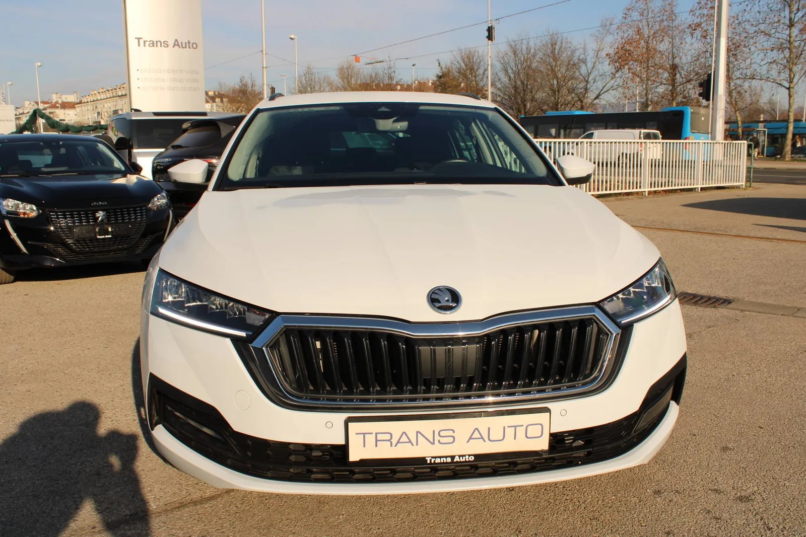 Škoda Octavia Combi 2023: fotografija 2