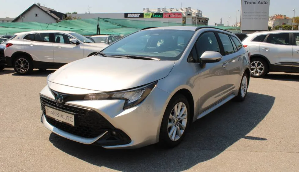 Toyota Corolla Wagon 2023 – fotografija 1