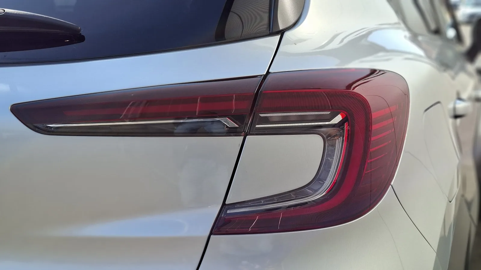 Renault Captur 2022: fotografija 24