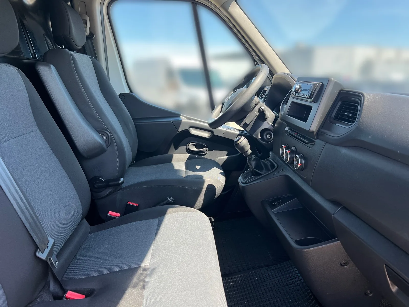 Renault Master 2022 – fotografija 19