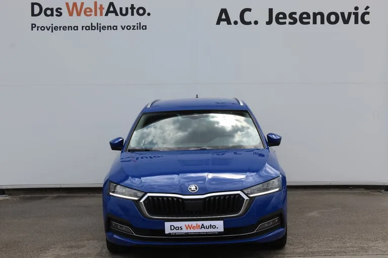 Škoda Octavia Combi 2024: fotografija 2