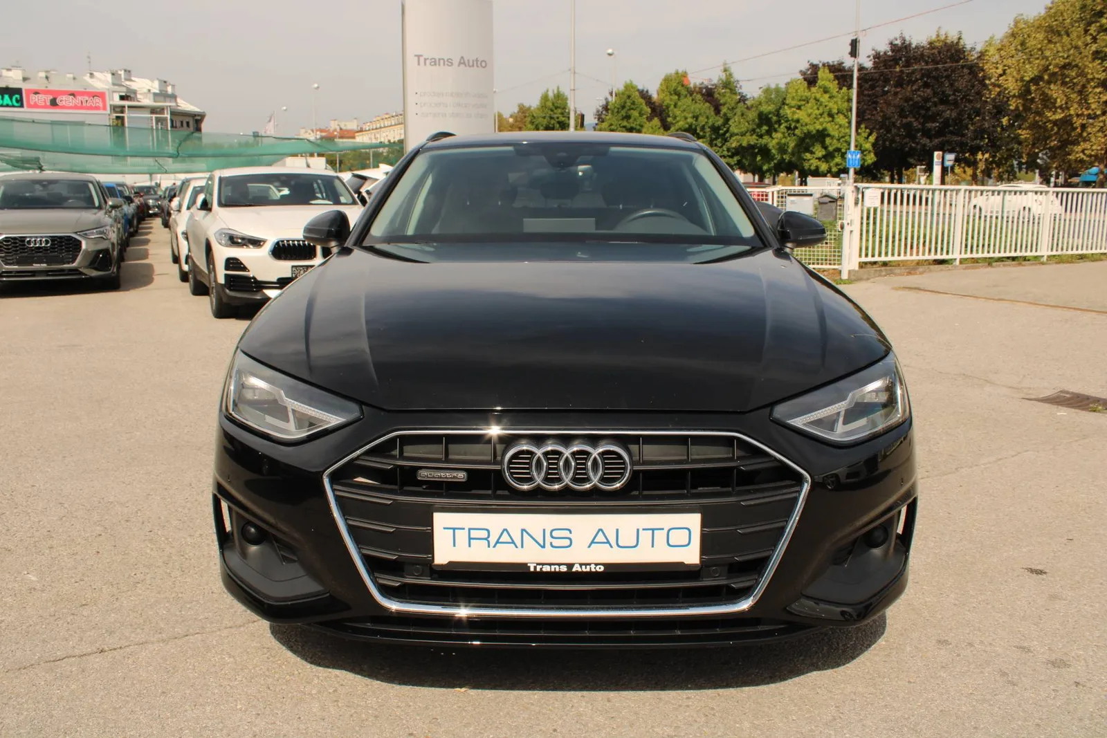 Audi A4 Avant 2022 – fotografija 2