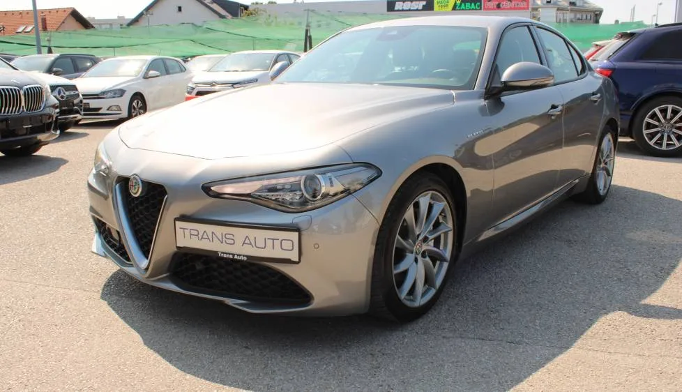 Alfa Romeo Giulia 2021 – fotografija 1