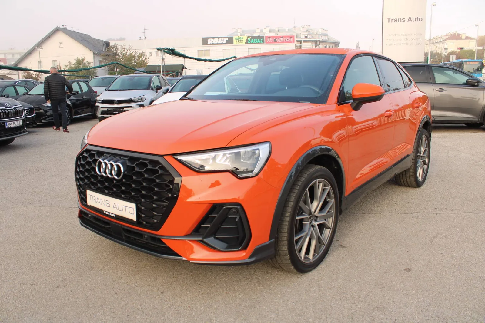 Audi Q3 2024 – fotografija 1