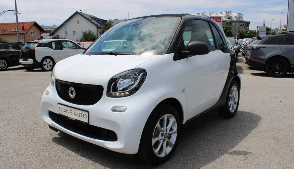 Smart Eq Fortwo 2019 – fotografija 1