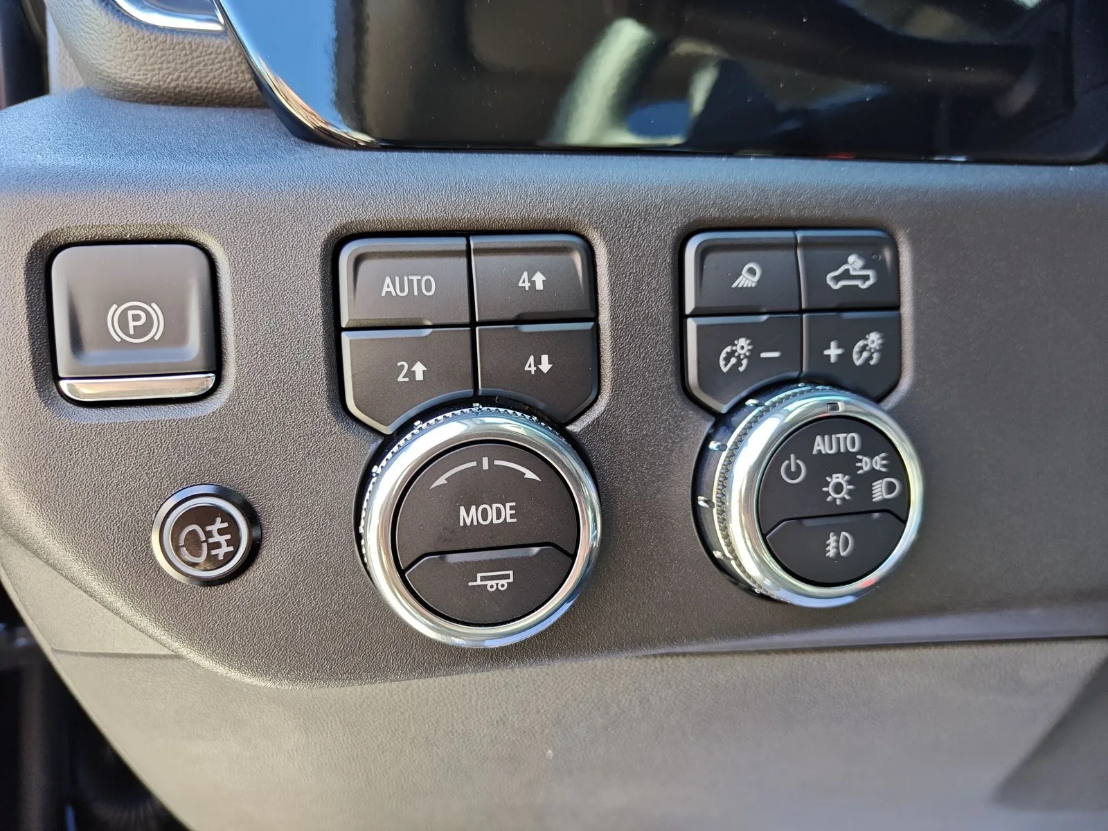 GMC Sierra 2025: fotografija 34