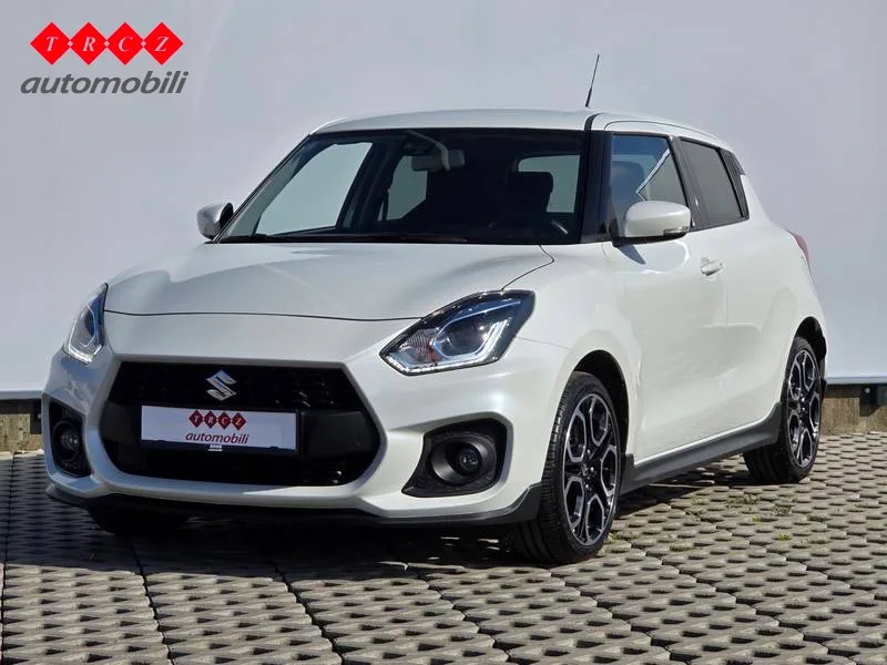 Suzuki Swift 2022: fotografija 1
