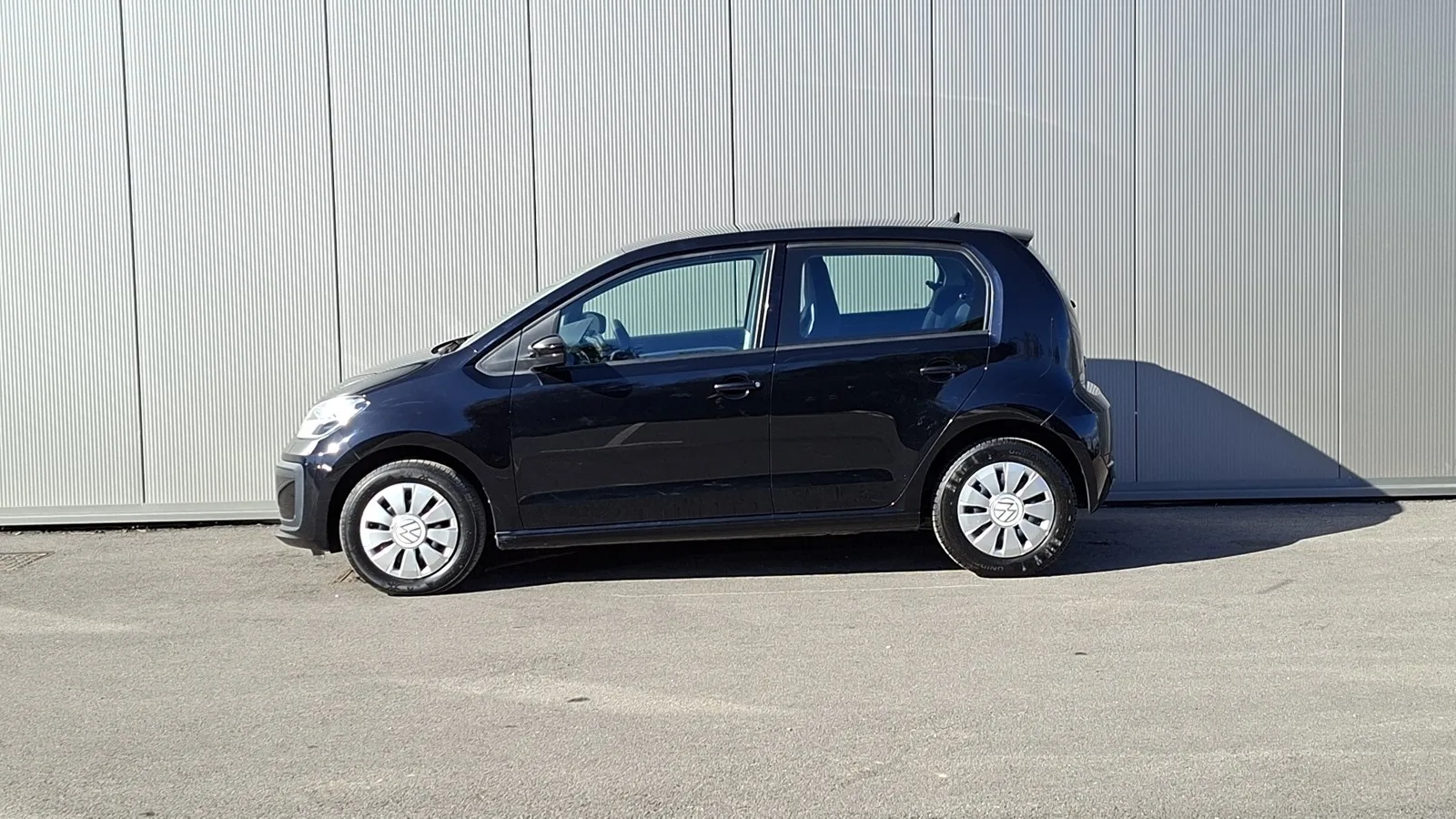 Volkswagen Up! 2023: fotografija 2