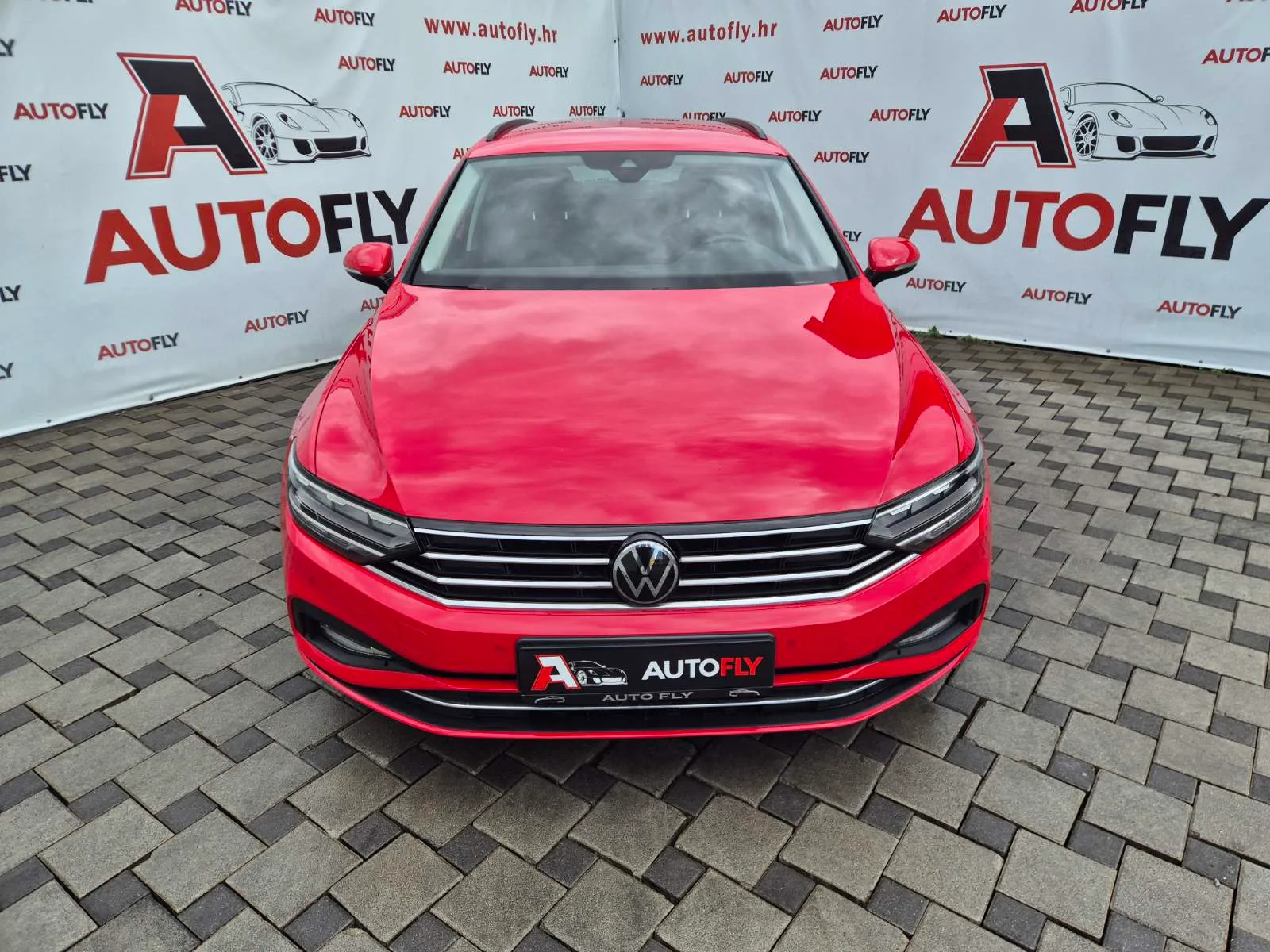 Volkswagen Passat Variant 2023 – fotografija 2