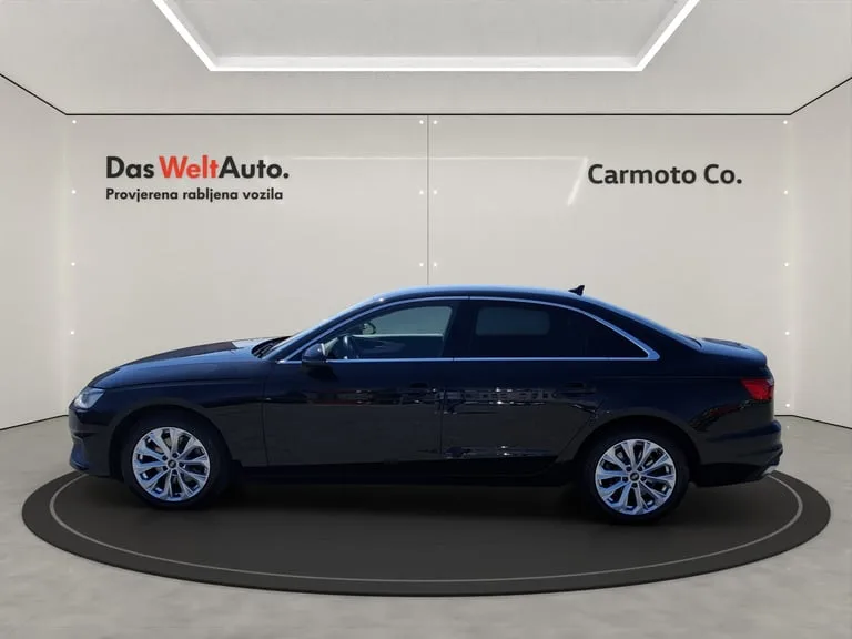 Audi A4 2022: fotografija 2