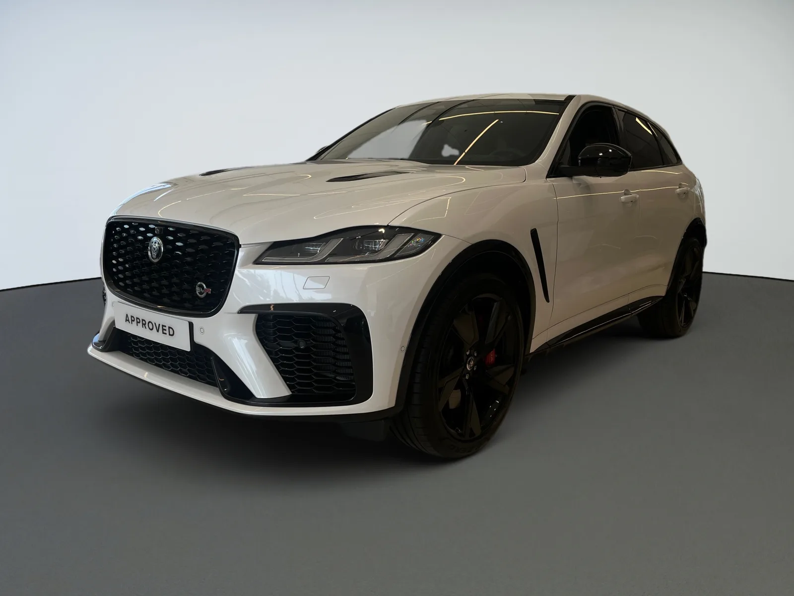 Jaguar F-pace 2023 – fotografija 1