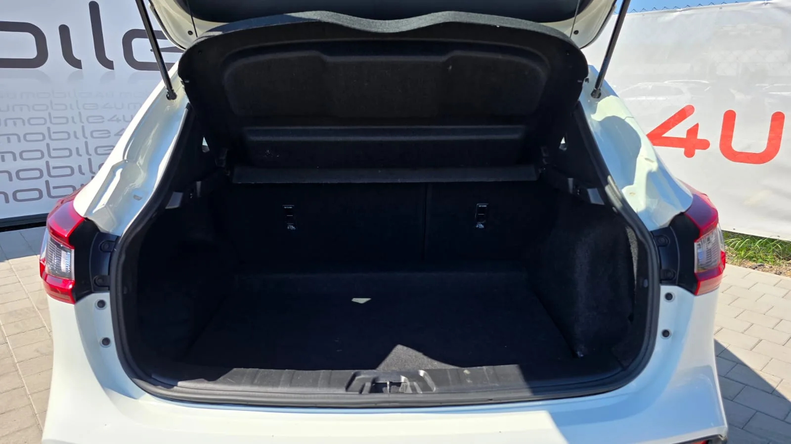 Nissan Qashqai 2020: fotografija 18