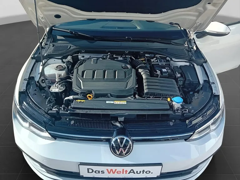 Volkswagen Golf 2023: fotografija 13