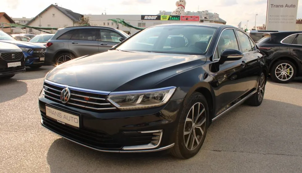 Volkswagen Passat B8 2018: fotografija 1
