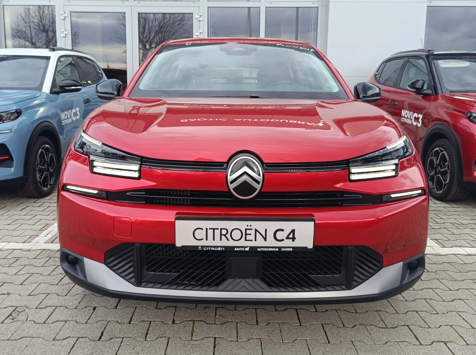 Citroen C4 2025: fotografija 2