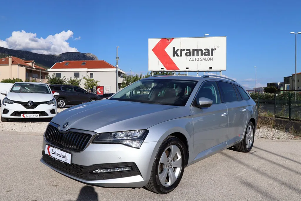 Škoda Superb 2020 – fotografija 1