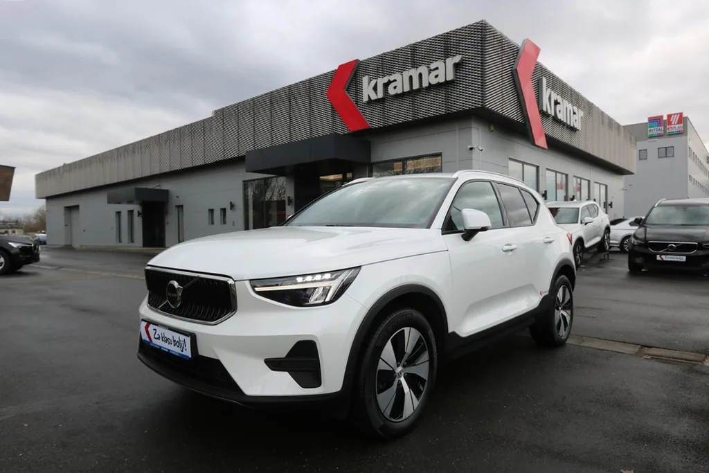 Volvo Xc40 2025 – fotografija 1