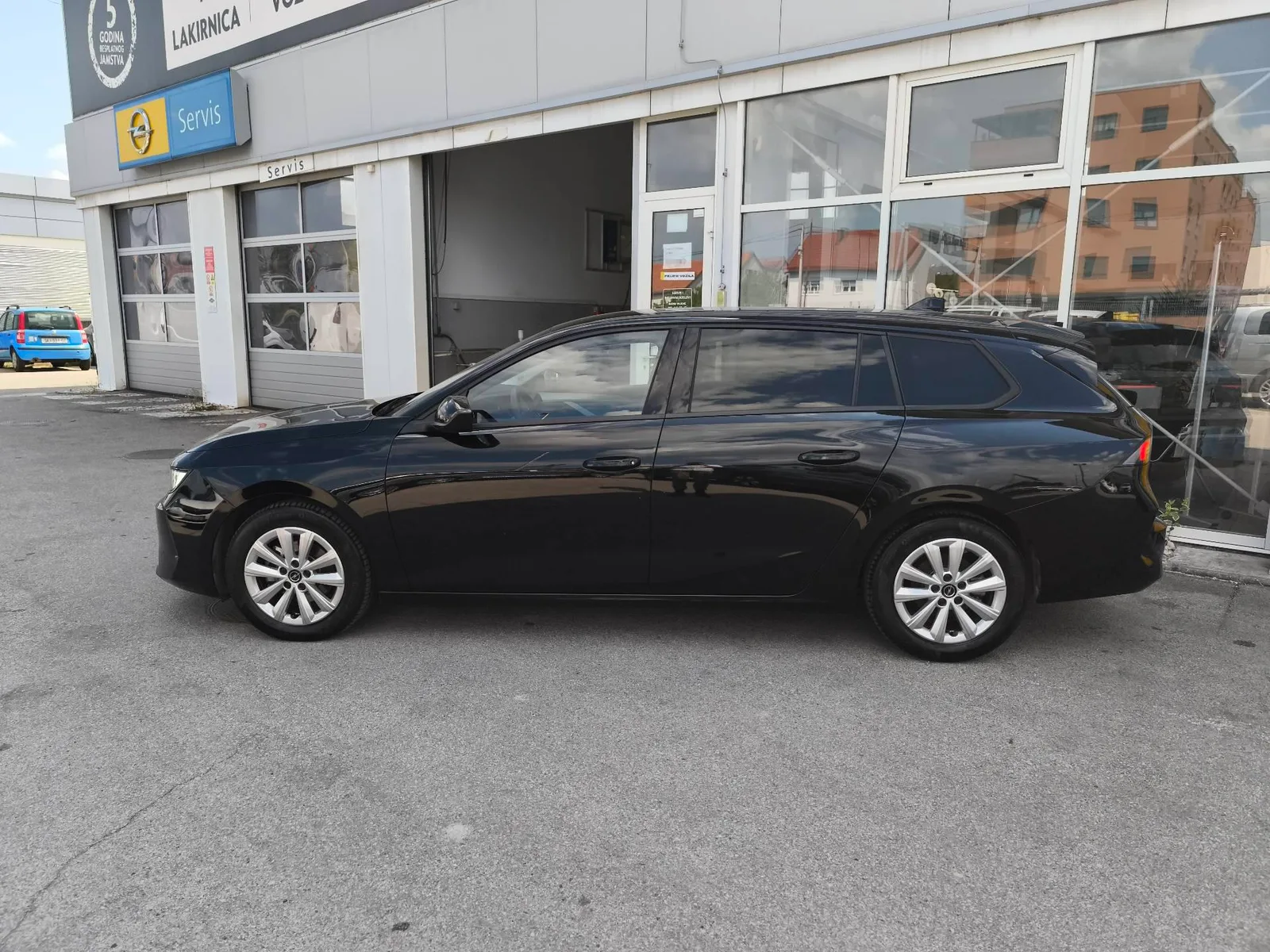 Opel Astra 2024 – fotografija 2