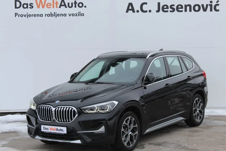 BMW X1 2020: fotografija 1