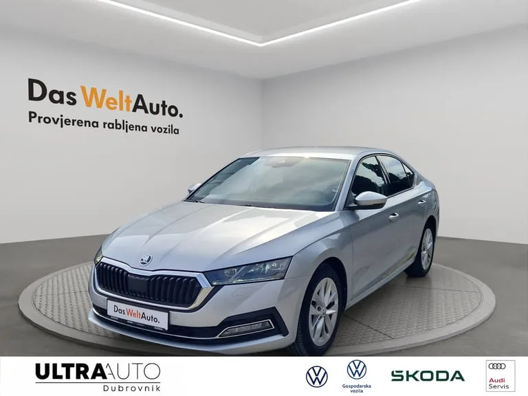 Škoda Octavia 2023: fotografija 1