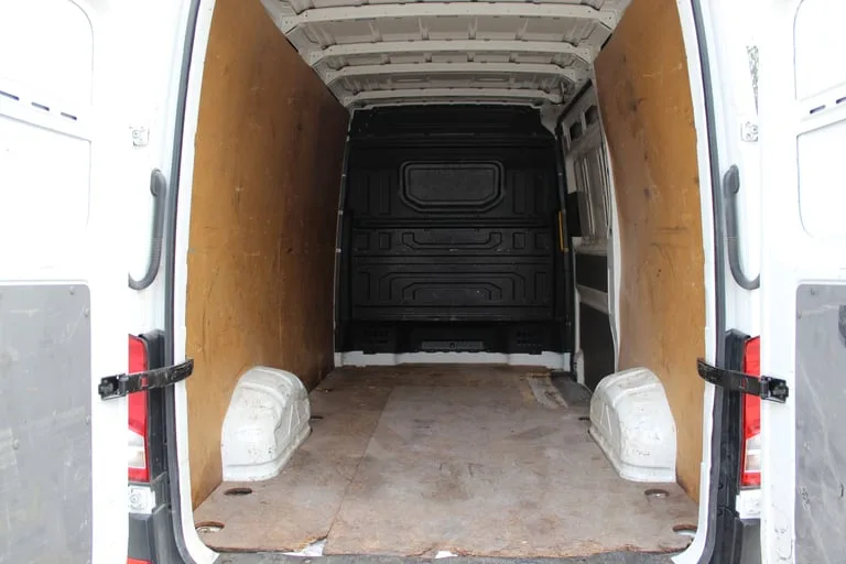 Volkswagen Crafter 2021: fotografija 11