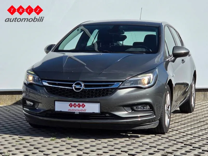 Opel Astra 2019 – fotografija 2
