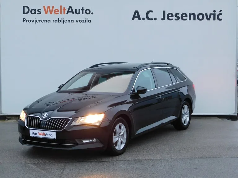 Škoda Superb Combi