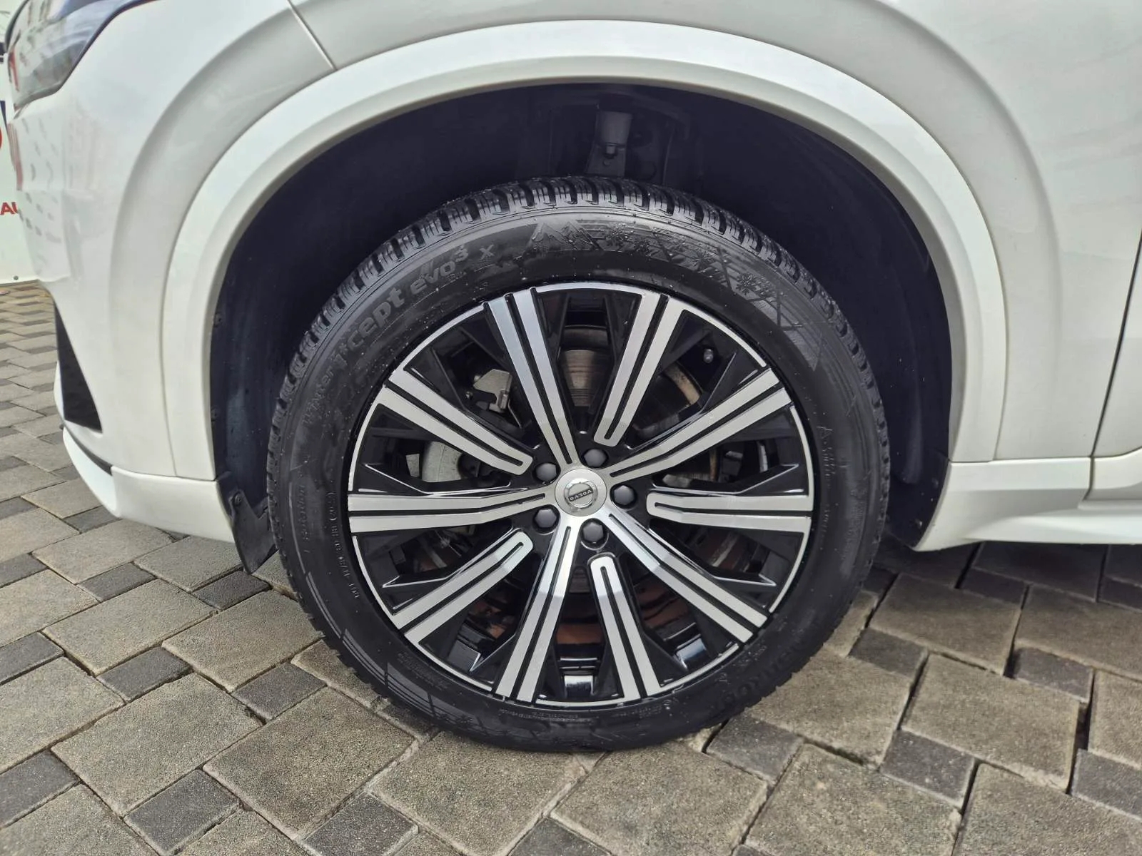 Volvo Xc90 2022 – fotografija 28