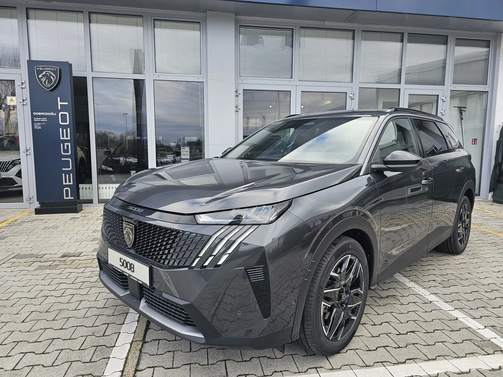 Peugeot 5008