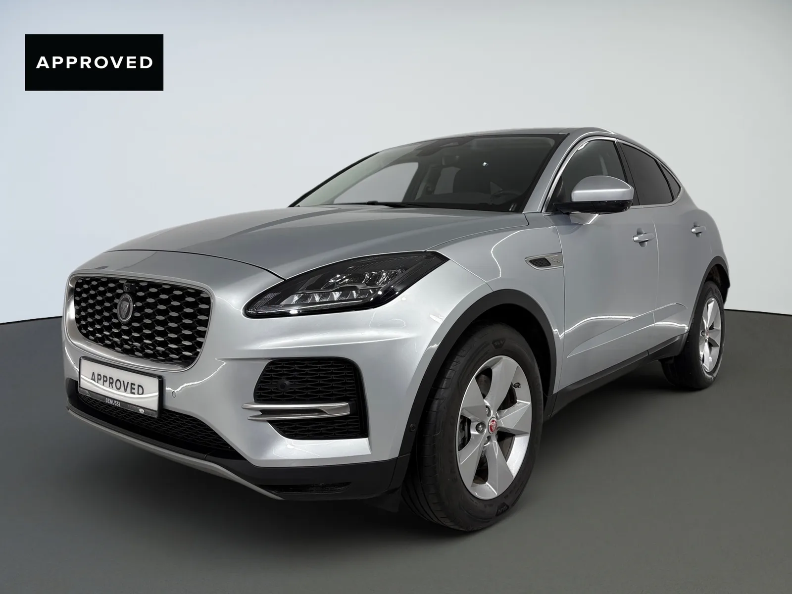 Jaguar E-pace 2021 – fotografija 1