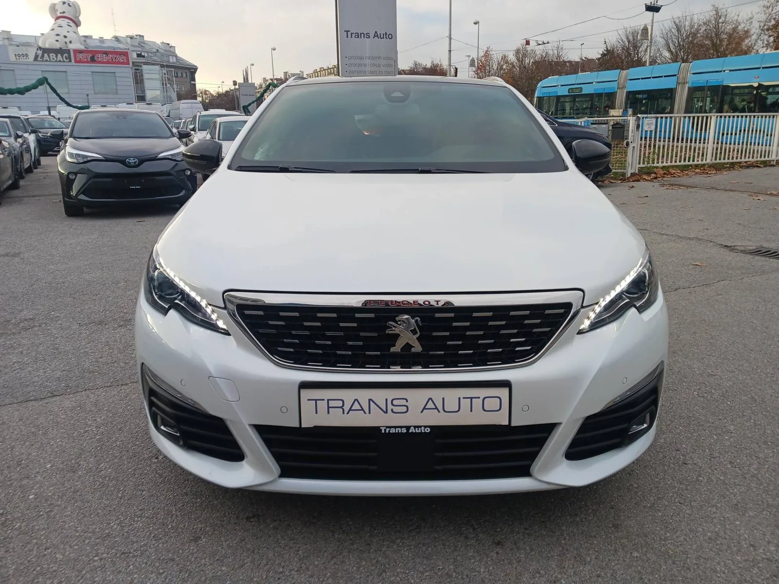 Peugeot 308 2020: fotografija 2