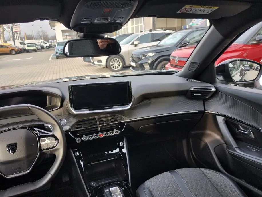 Peugeot 2008 2024: fotografija 23