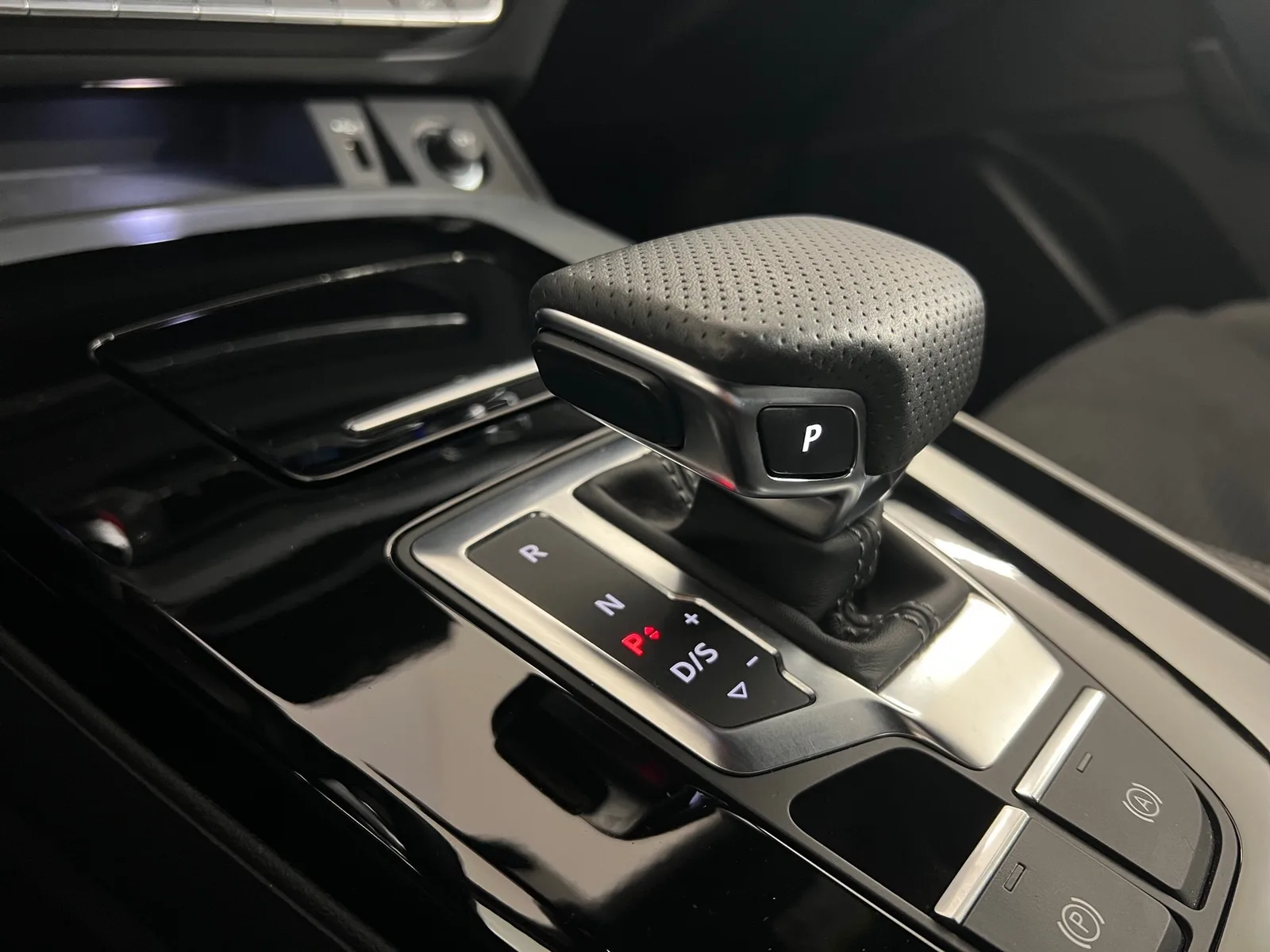 Audi Q5 2025: fotografija 23