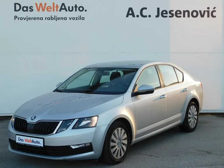 Škoda Octavia 2017: fotografija 1