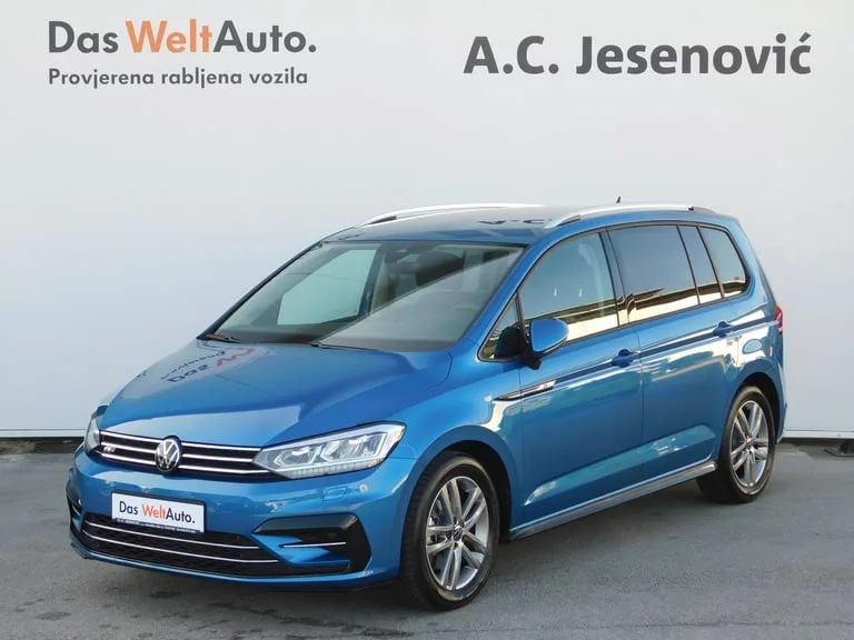 Volkswagen Touran 2023: fotografija 1