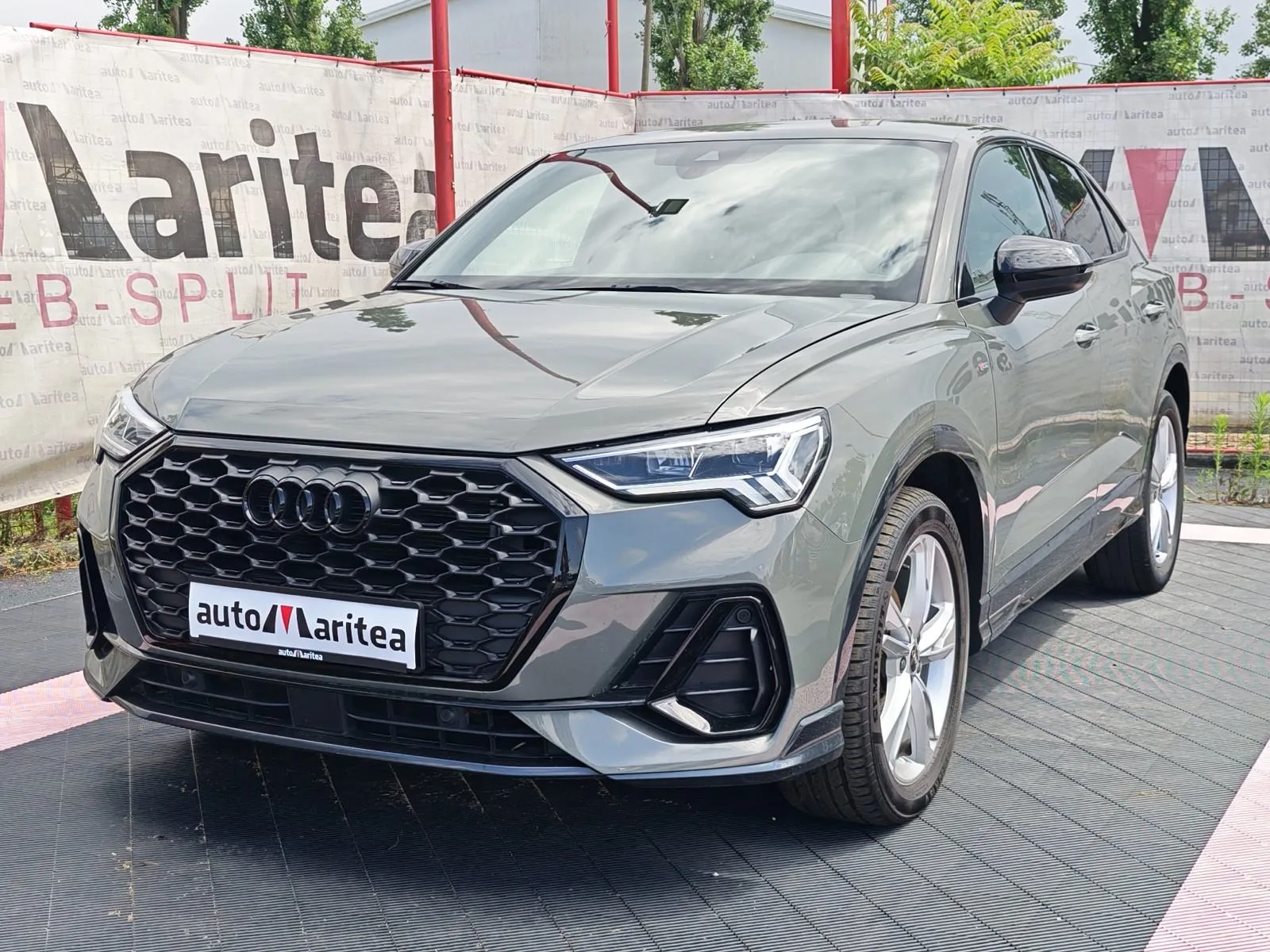 Audi Q3 2022 – fotografija 2