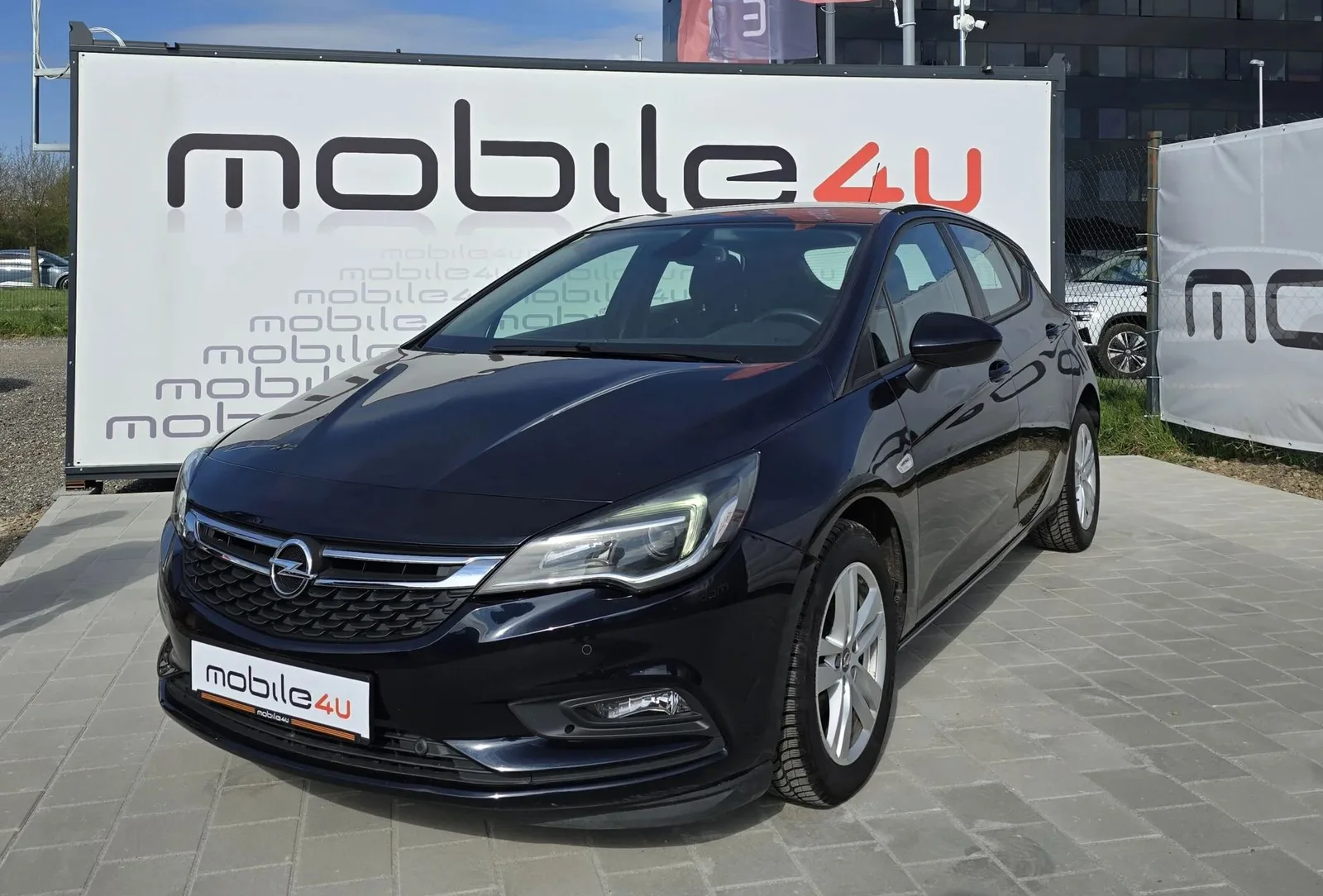 Opel Astra 2019 – fotografija 1