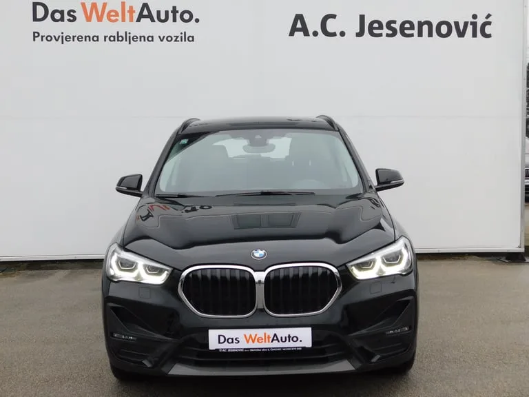 BMW X1 2022: fotografija 2