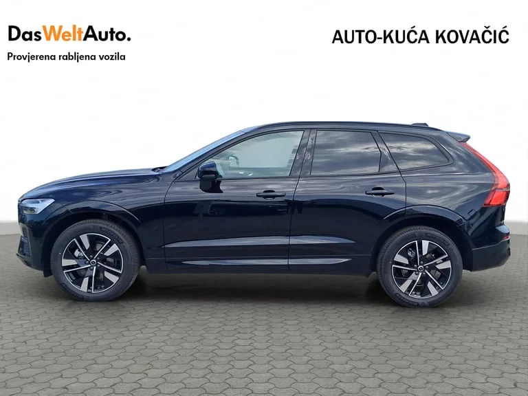 Volvo XC60 2026: fotografija 2