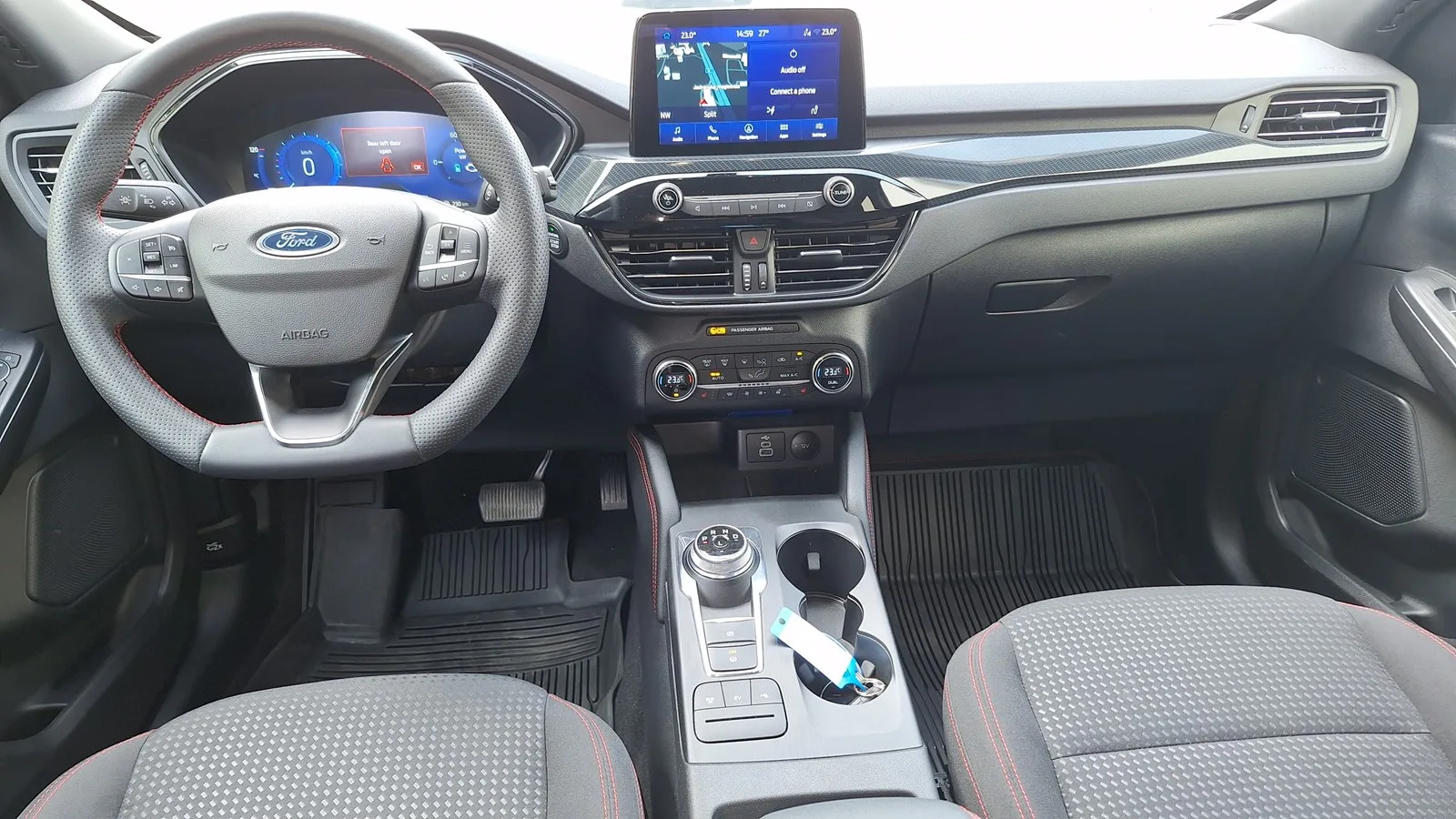 Ford Kuga 2023: fotografija 2