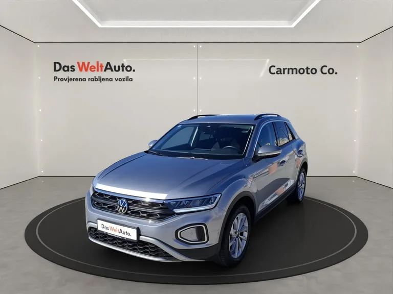 Volkswagen T-Roc 2024: fotografija 1