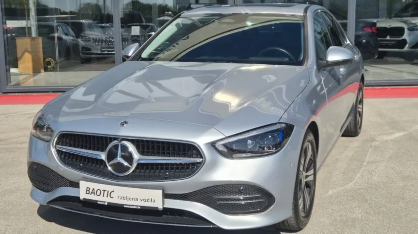 Mercedes-Benz -benz 2023 – fotografija 1