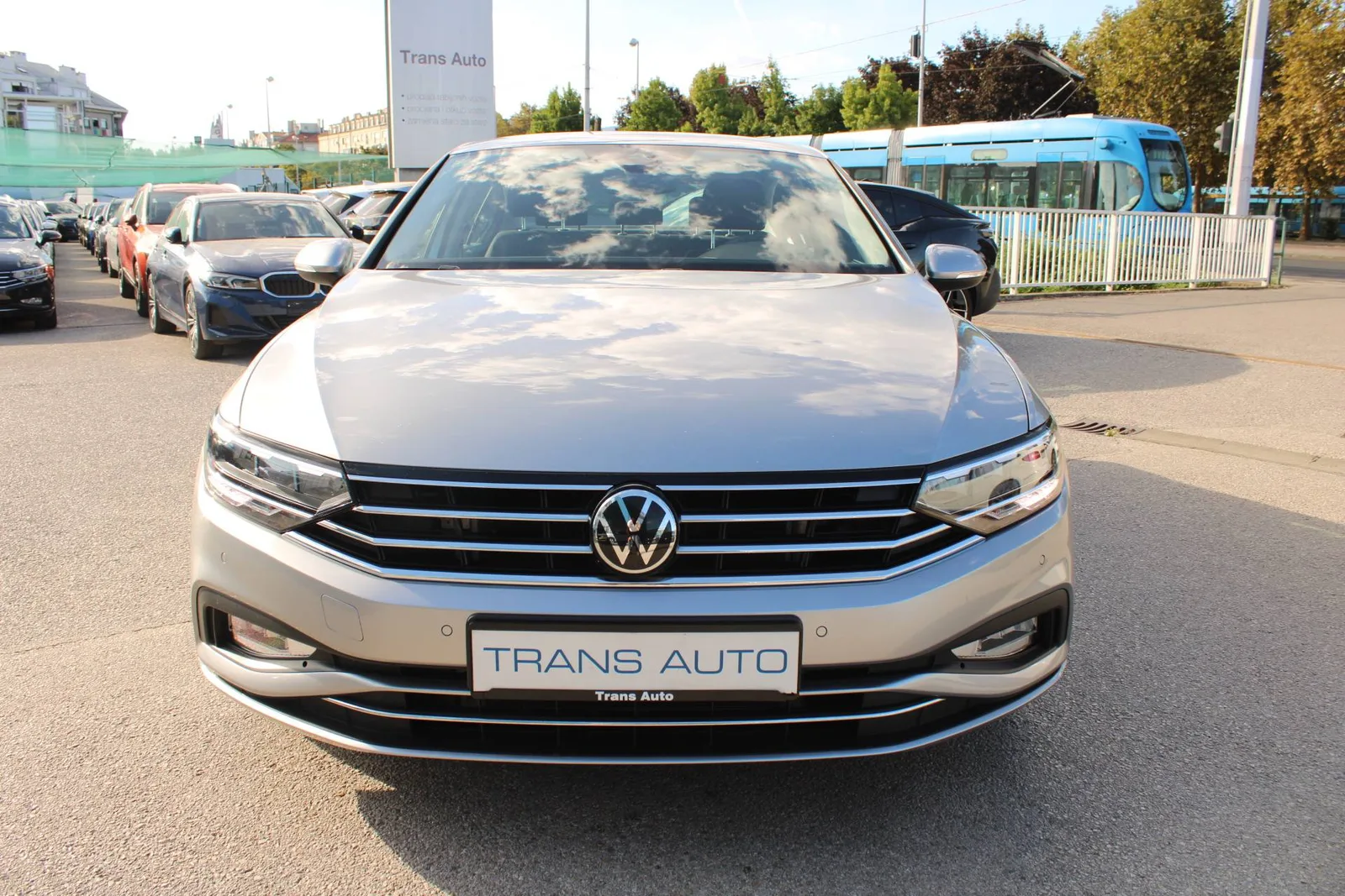 Volkswagen Passat 2022 – fotografija 2