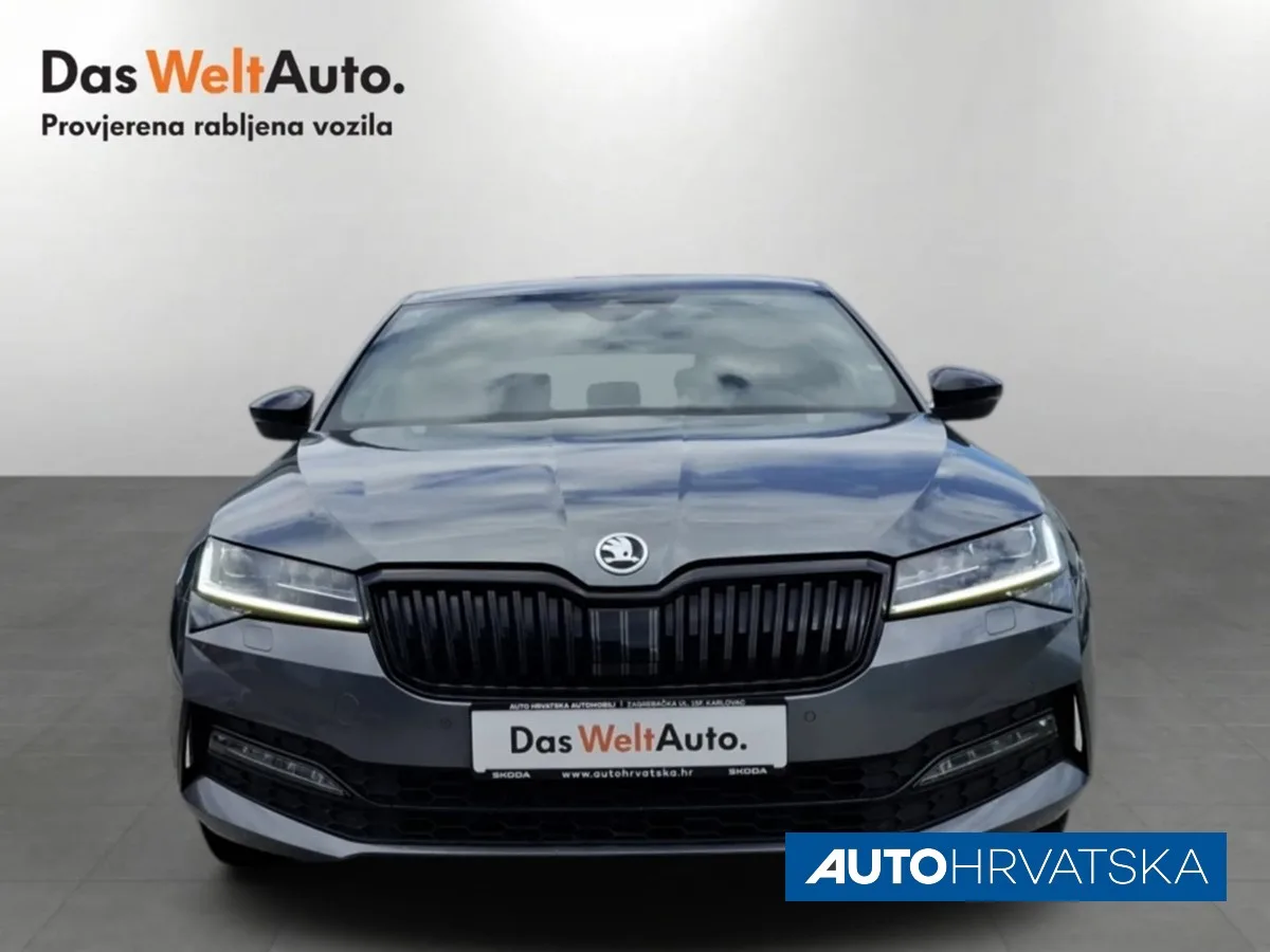 Škoda Superb 2022 – fotografija 2