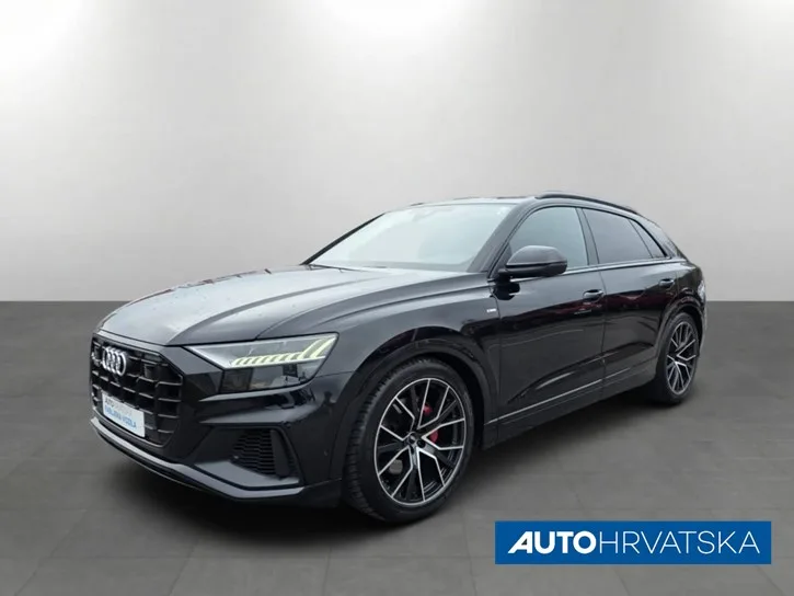 Audi Q8 2019 – fotografija 1