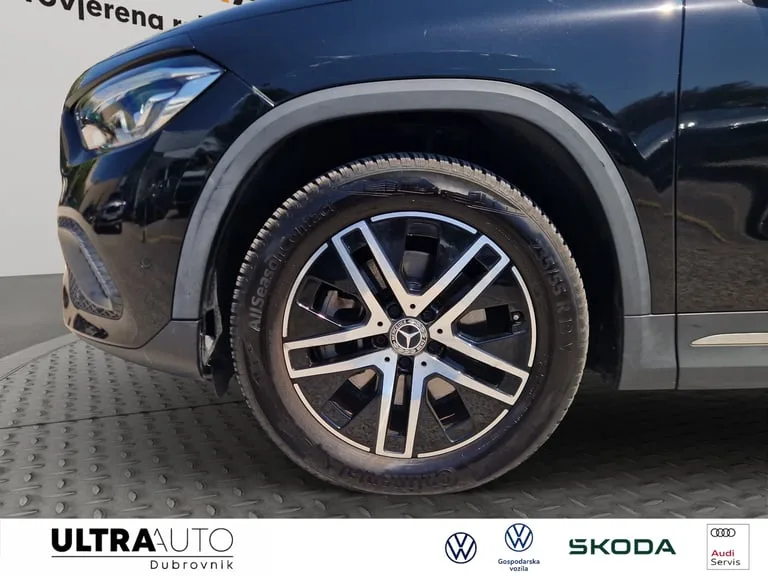 Mercedes-Benz GLA 2021: fotografija 19